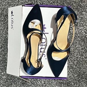 Lily Lotus Elegant Navy Heels
